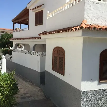 Vakantiehuis La Palmera1 Casa Al Primer Piso Con 2 - Two Bedroom House On The First Floor --- La Palmera 2 Casa En Planta Baja Con 1 Dormitorio, One Bedroom House On The Ground Floor *