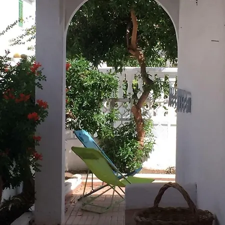 La Palmera1 Casa Al Primer Piso Con 2 - Two Bedroom House On The First Floor --- La Palmera 2 Casa En Planta Baja Con 1 Dormitorio, One Bedroom House On The Ground Floor Vakantiehuis