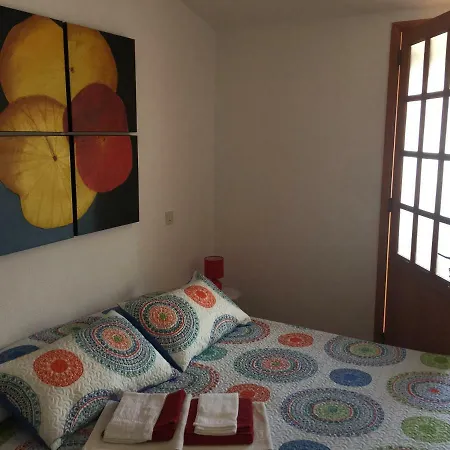 La Palmera1 Casa Al Primer Piso Con 2 - Two Bedroom House On The First Floor --- La Palmera 2 Casa En Planta Baja Con 1 Dormitorio, One Bedroom House On The Ground Floor