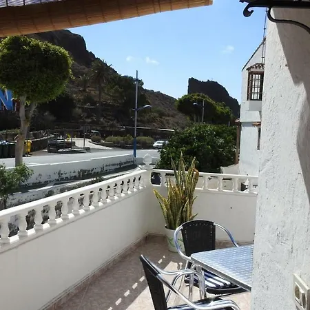 Vakantiehuis La Palmera1 Casa Al Primer Piso Con 2 - Two Bedroom House On The First Floor --- La Palmera 2 Casa En Planta Baja Con 1 Dormitorio, One Bedroom House On The Ground Floor Agaete (Gran Canaria)